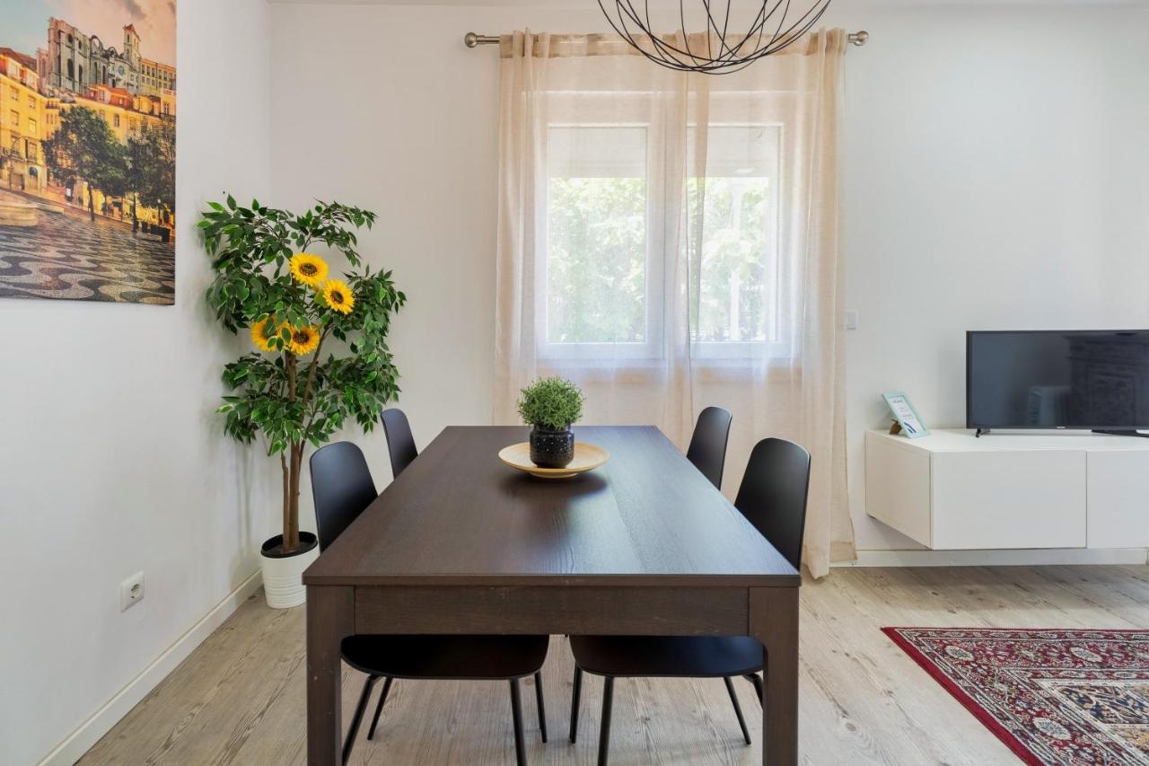 Setubal Downtown Garden Apartment ภายนอก รูปภาพ