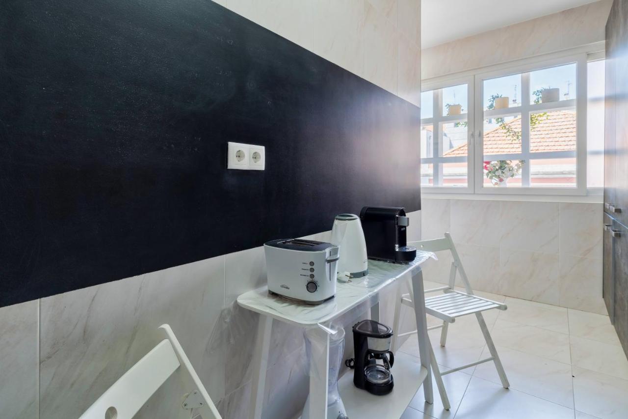 Setubal Downtown Garden Apartment ภายนอก รูปภาพ